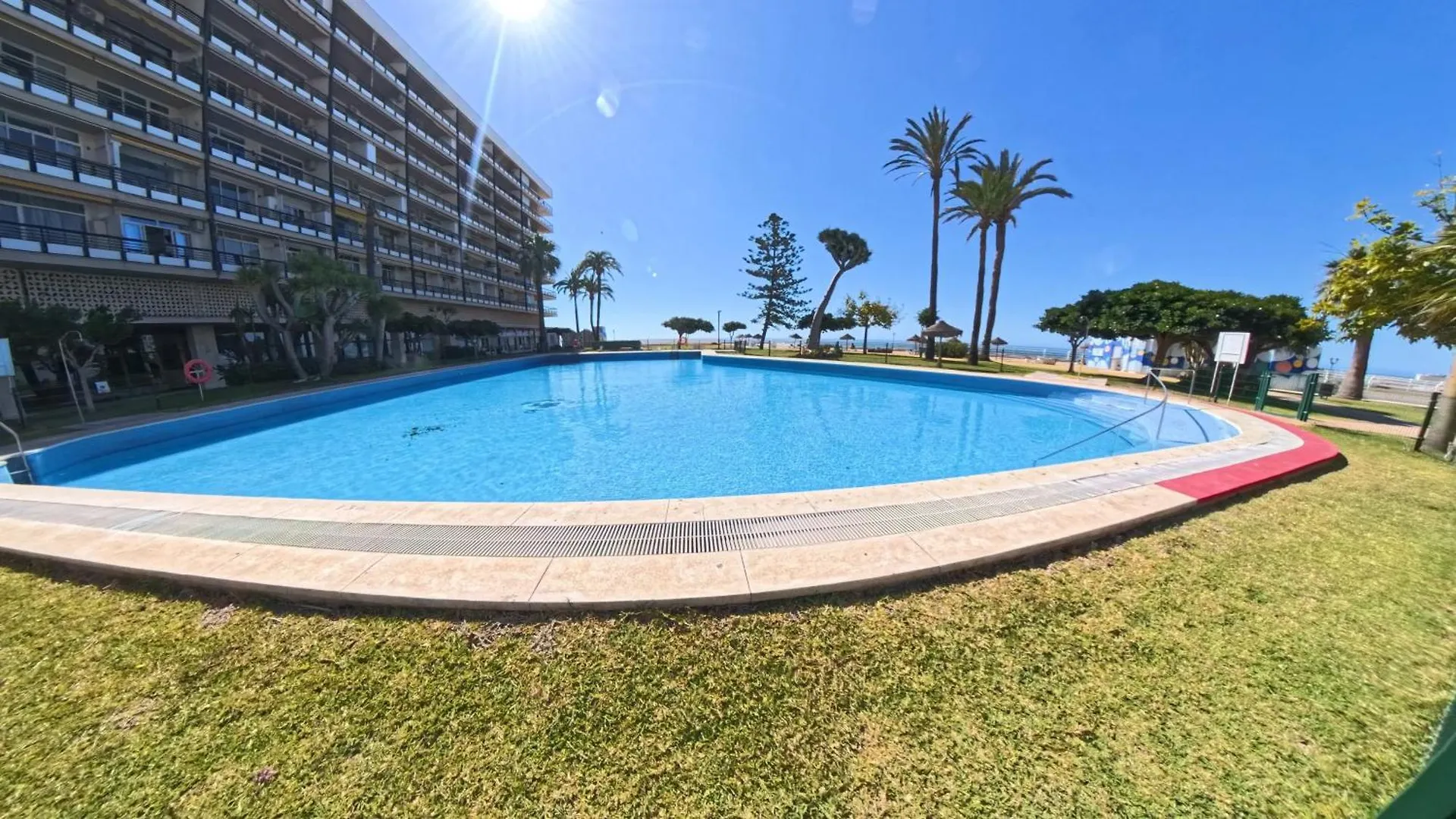 Time To Relax Apartamentos Torremolinos 0*,